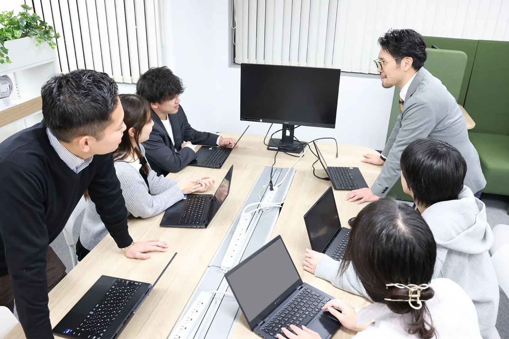 ネットワークソリューション事業部